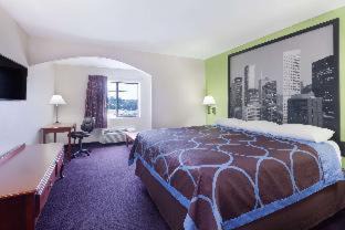 Huntsville Hotel | Super 8 by Wyndham Huntsville