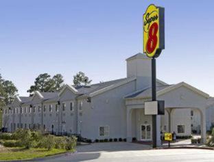 Huntsville Hotel | Super 8 by Wyndham Huntsville