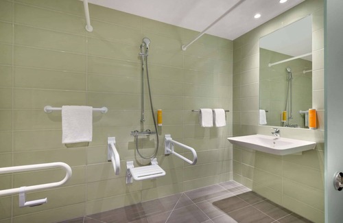 Neustadt Hotel | Super 8 by Wyndham Mainz Zollhafen