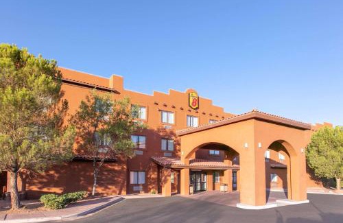 Page Hotel | Super 8 by Wyndham Page/Lake Powell