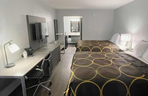 Pigeon Forge Hotel | Super 8 by Wyndham Pigeon Forge Downtown