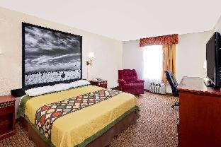 Plainview Hotel | Super 8 by Wyndham Plainview