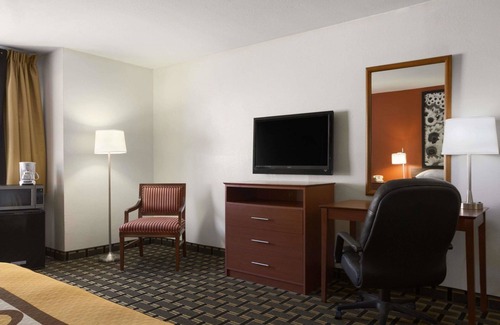 Prestonsburg Hotel | Super 8 by Wyndham Prestonsburg