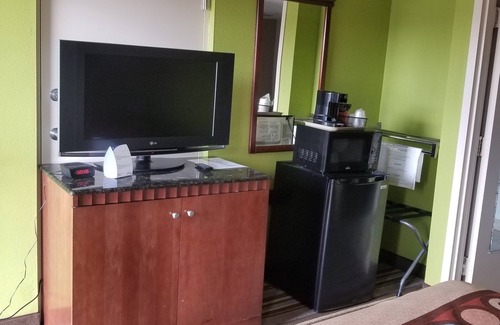 Ruther Glen Hotel | Super 8 by Wyndham Ruther Glen Kings Dominion Area