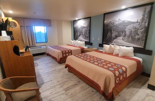 Show Low Hotel | Super 8 by Wyndham Show Low