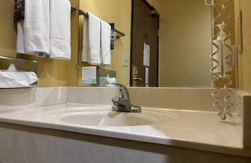Staunton Hotel | Super 8 by Wyndham Staunton