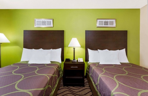 Tappahannock Hotel | Super 8 by Wyndham Tappahannock VA