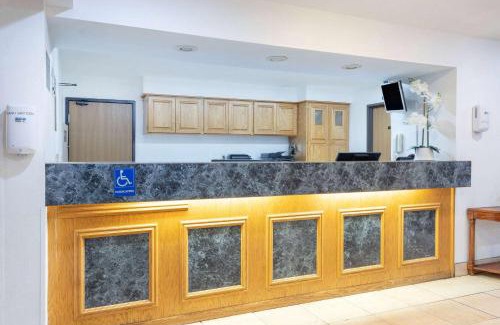 The Dalles Hotel | Super 8 by Wyndham The Dalles OR