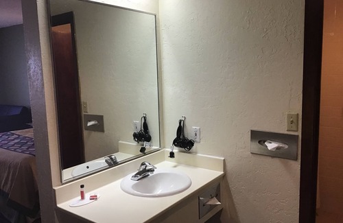Wendover Hotel | Super 8 by Wyndham Wendover