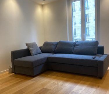 Republique–Point-du-Jour Apartment | Super appartement refait à neuf beaucoup de charme