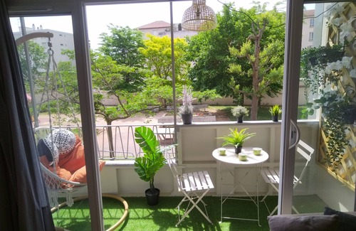 Transvaal Apartment | SUPER Appartement , 4 chambres ,95m² ,lumineux , très calme dans parc privé