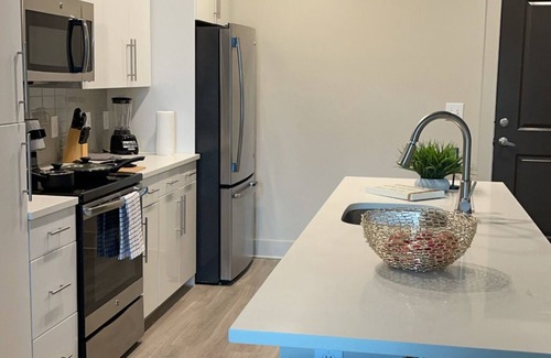 Westside Apartment | Super Chill Vibe in the city