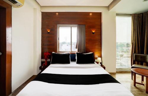 Ahmedabad Hotel | Super Collection O Airport Road Formerly Hotel Kyra