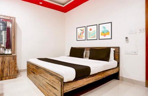 Udaipur Hotel | Super Collection O Rampura Near Sajjan Garh Fort formerly Blue Mountain