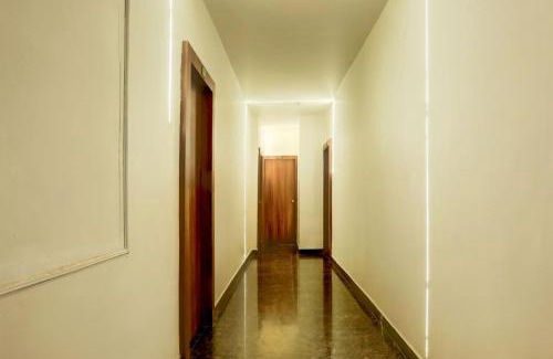 Udaipur Hotel | Super Collection O Rampura Near Sajjan Garh Fort formerly Blue Mountain