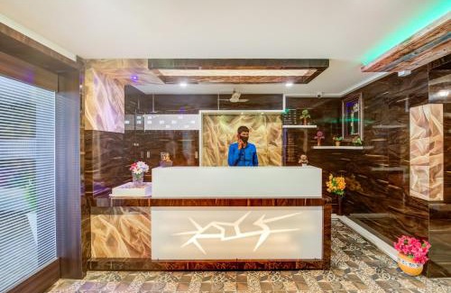 Vijayawada Hotel | Super OYO Flagship Hotel Tejasri Residency