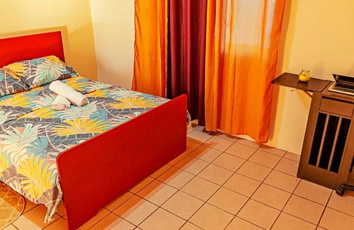 Santa Rosa Bed & Breakfast | Super Spacious Room 5min from the beach