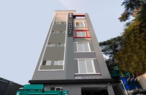 Hyderabad Hotel | Super Townhouse RCC Elite
