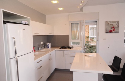 Bayit VeGan Apartment | Superb 3P 6 beds terrace view over Jerusalem WIFI parking
