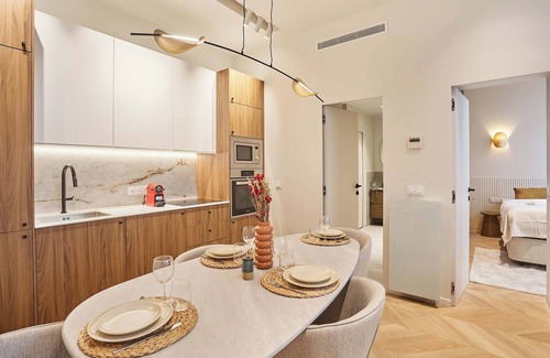 Porte-Saint-Martin Apartment | Superb AC Apartment Center of Paris
