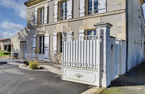 Saint-Georges-du-Bois House | Superb family home, heated pool, large private park