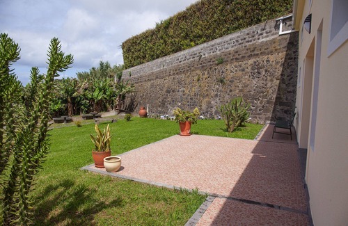 Ponta Delgada Apartment | Superb studio fully furnished on a private Quinta - 5 min from the beach!
