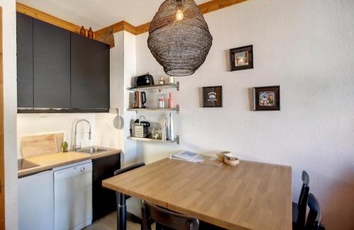 Les Bruyeres Apartment | Superbe 2 pièces 4 pers, balcon, au pied des pistes, WiFi - FR-1-178-190