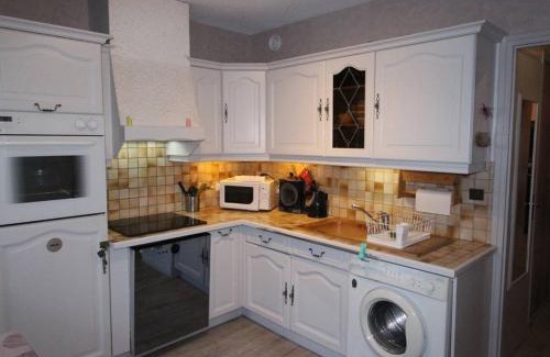 Bagneres-de-Luchon Apartment | Superbe 2 Pièces Tout Confort à Luchon - Parking, WIFI, Près Télécabine - FR-1-313-218