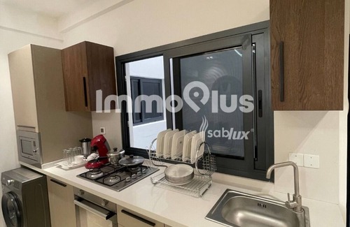 Point E Apartment | Superbe F2 Lumineux Avec Piscine