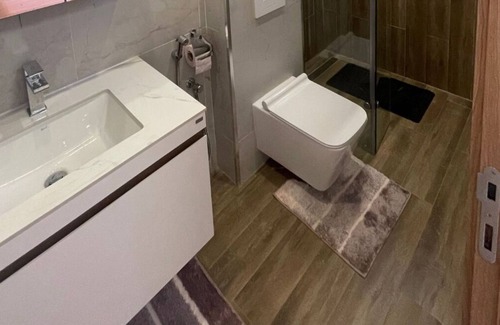 Point E Apartment | Superbe F2 Lumineux Avec Piscine