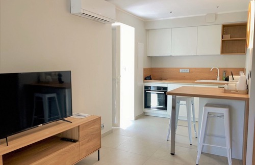 Marine de Saint Ambroggio Apartment | Superbe Studio à Deux pas de Plage