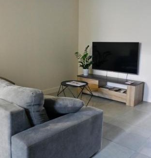 Arthes Apartment | Superbe T2 climatisé avec patio et jardin