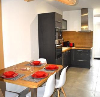 Arthes Apartment | Superbe T2 climatisé avec patio et jardin