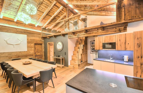 Zell am See House | superior Chalet - 50m to Skilift