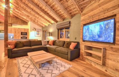 Zell am See House | superior Chalet - 50m to Skilift