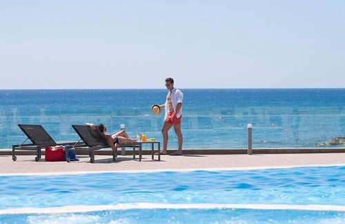 Potamos tis Germasogeias Apartment | Superior Room w/Balcony & Inland View