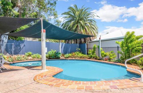 Emu Park Apartment | Superior Studio - Unit 4