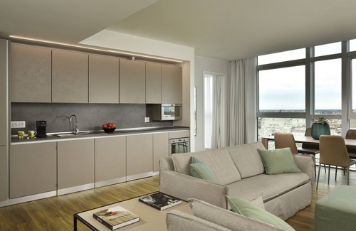 Centro Direzionale Apartment | Superior three-room apartment with city view - Torre Galfa Milan | UNA Esperienze