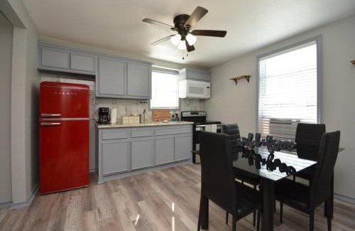 Greater East End Apartment | SuperValue Suite #5 @ East End Revitalized