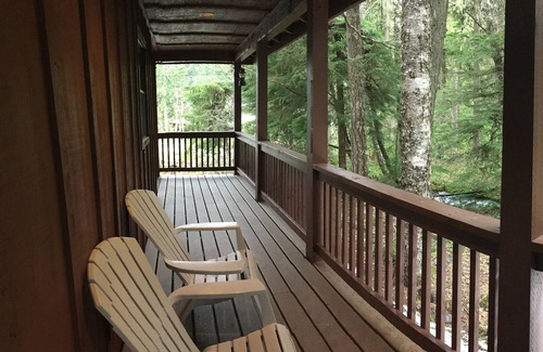 Government Camp Cabin | Support a great cause while on vacation!