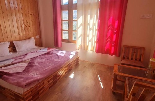 Keylong House | SURAJ HOME STAY KEYLONG