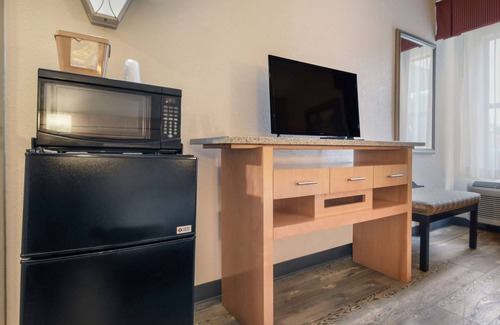 Tarboro Hotel | SureStay Plus Hotel by Best Western Tarboro