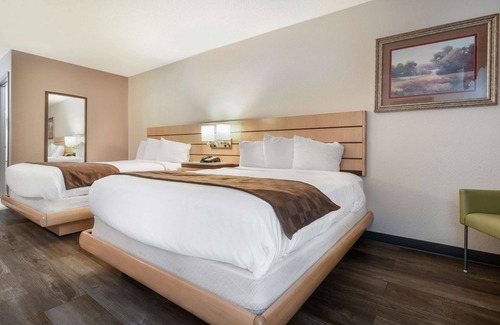 Tarboro Hotel | SureStay Plus Hotel by Best Western Tarboro