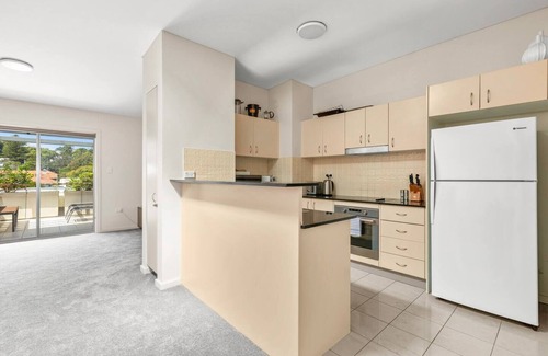 Avalon Beach Apartment | Surf at Avalon Beach and Laze on the Private Terrace