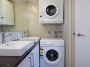 Surfers Paradise Apartment | Surf Regency