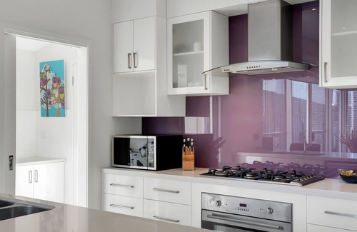 Warrnambool House | Surf Villa - Situated just down from Warrnambool's famous Thunder Point