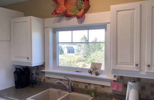 Eagle Head House | Surfs Up Eagle Head Bay, Oceanfront