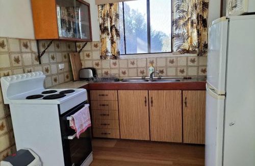 Surfside Apartment | Surfside two-bedroom holiday upstairs