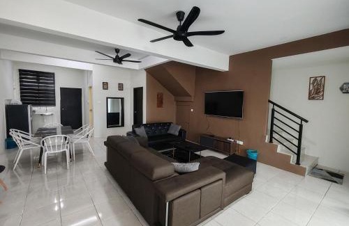 Pulau Sebang House | Suria Villa @ 5 mins A'famosa Resort