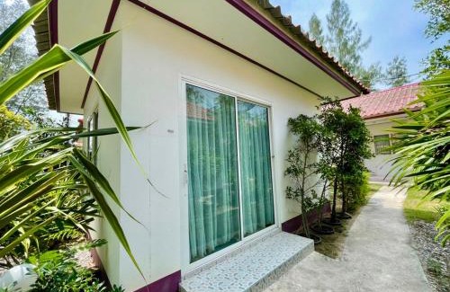 Huai Yang Apartment | Surinbeach Double Room 102